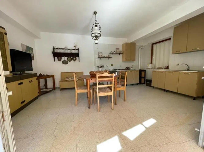 2 Bedrooms Cottage