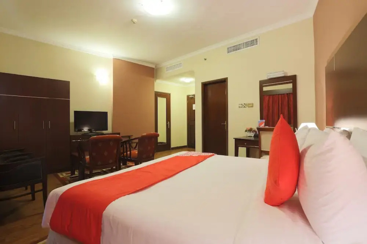 Syaj Hotel