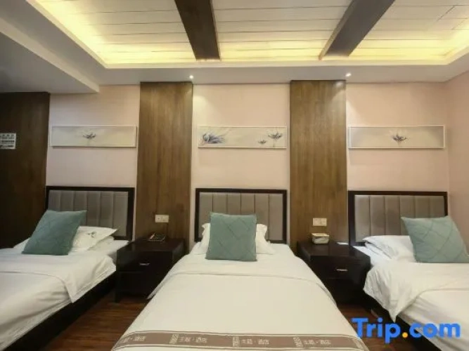 Business Triple room