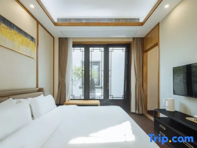 Standard Double room with garden view