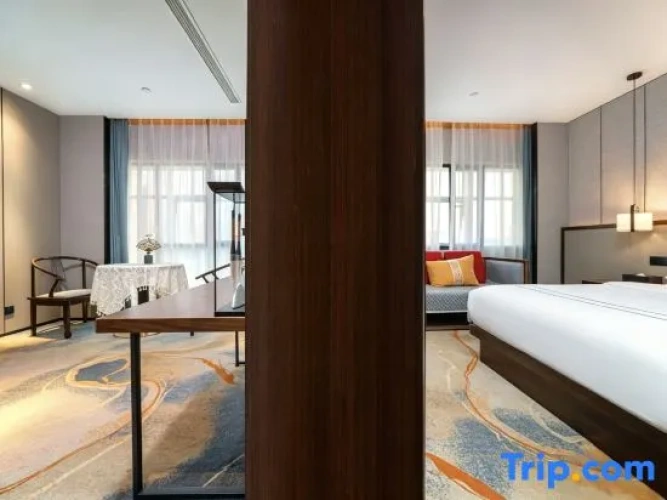 Premier Suite