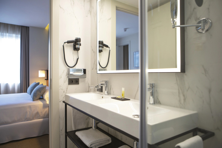 Riu Plaza Espana Hotel photo 9