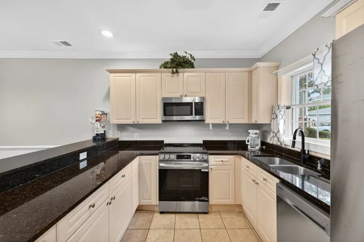 Magnolia Pointe 4889-103
