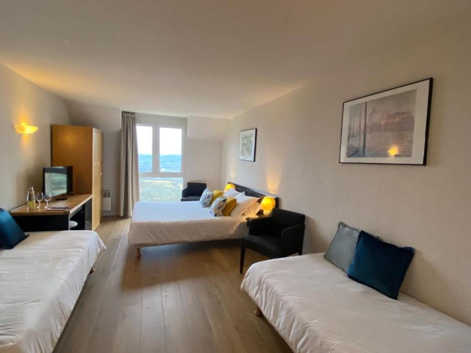Standard Quadruple room