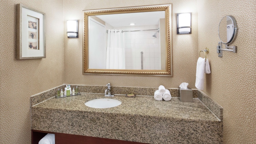 DoubleTree by Hilton Hotel Sunrise - Sawgrass Mills photo 9