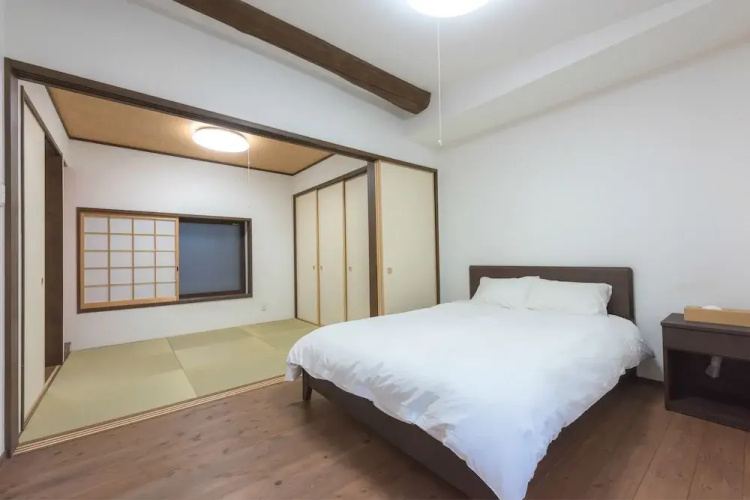 Fans House