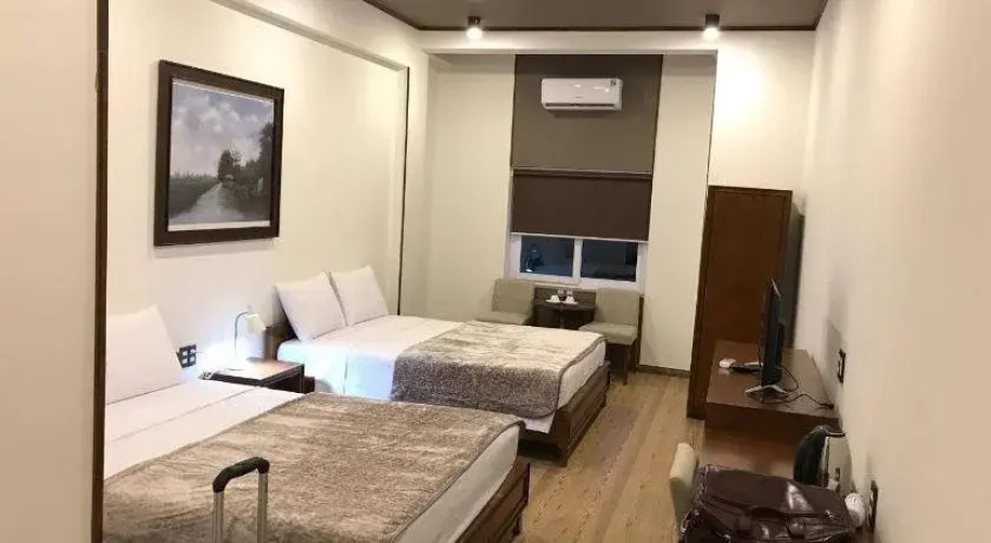 Oceanward Hotel