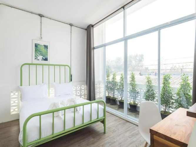 Memmoth Cafe & Hostel in Lampang