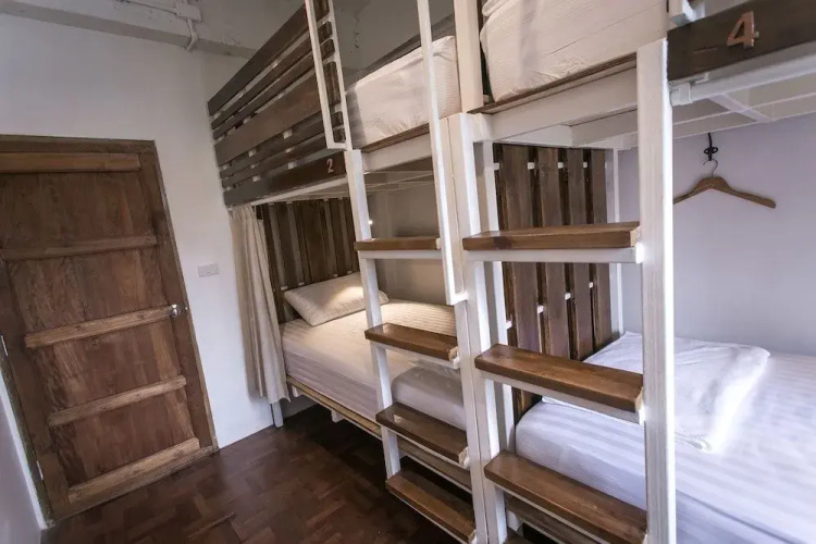 REST Ari Hostel