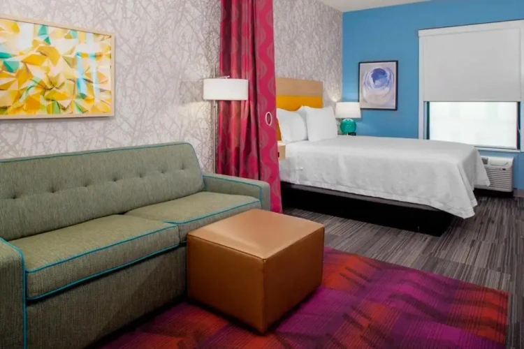Standard Double Suite