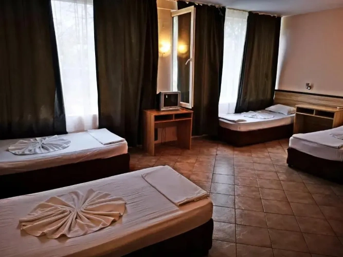 Economy Quadruple room
