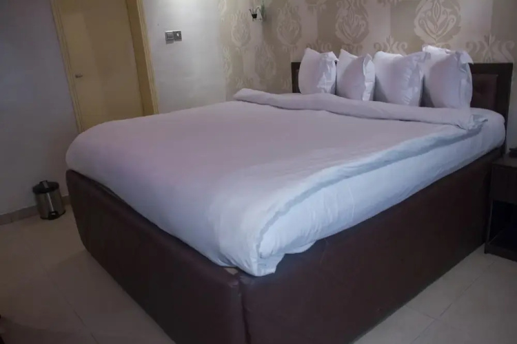 Dv8 Hotels