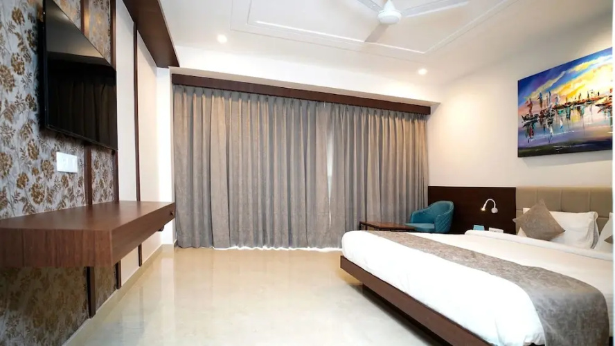 Swarna Hotel & Resort