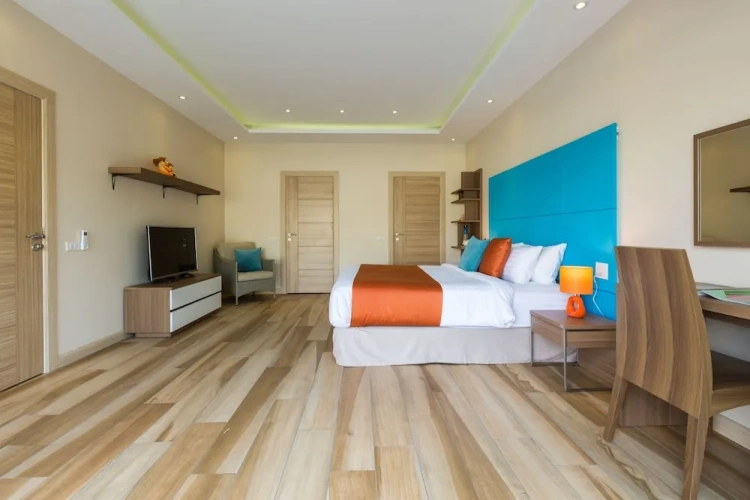 5 Bedrooms Deluxe Villa with view