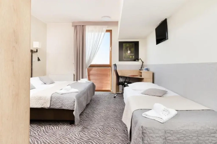 Standard Triple room
