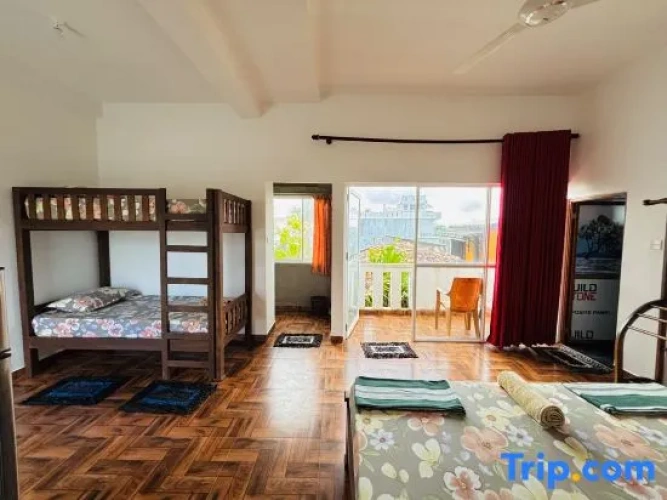 1 Bedroom Apartment with balcony and with sea view