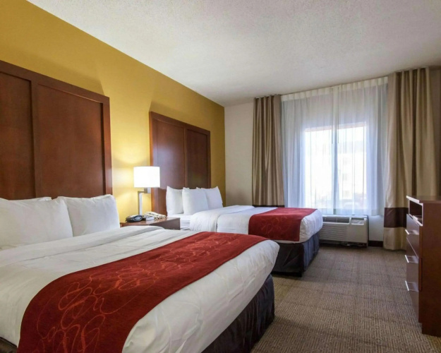 Comfort Suites Tulsa Central