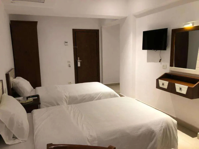 Maxim Hotel