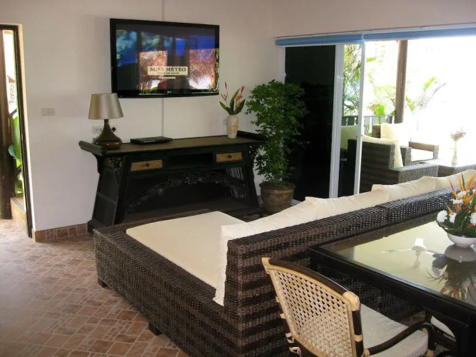 Coconut Laguna Villas