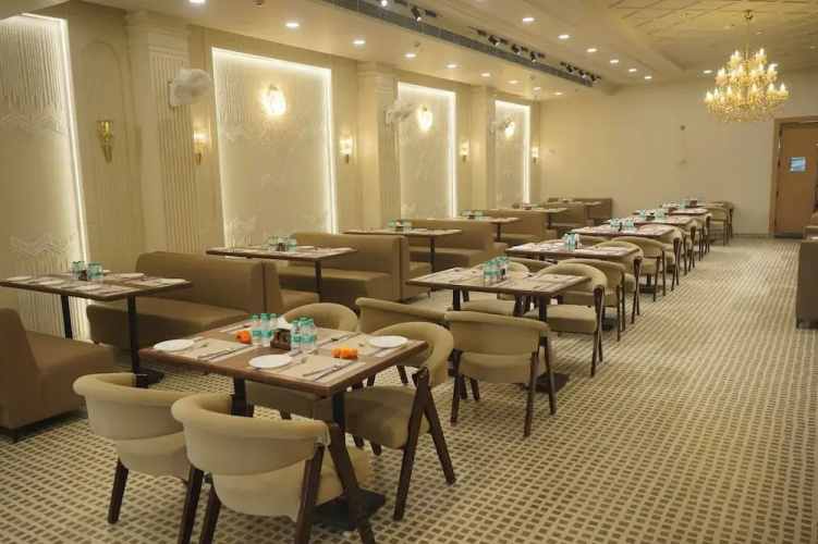 The Apline Hotel Aligarh