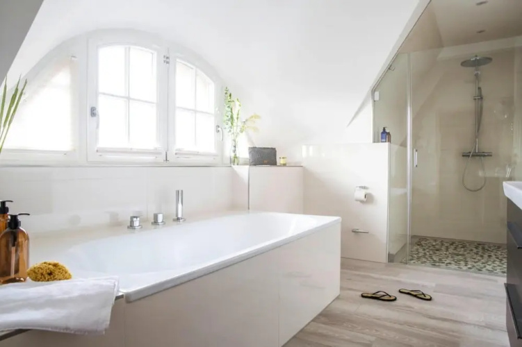 Reetdachhaus am Bodden mit Sauna