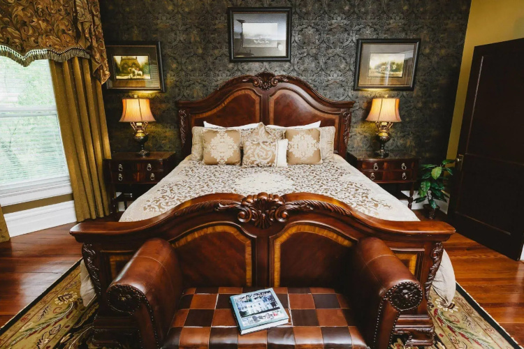 Biltmore Village Inn B&B