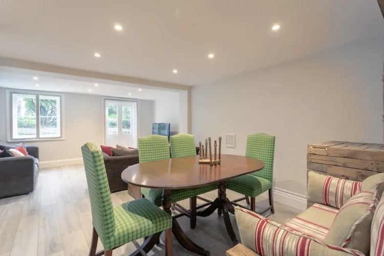 2 Bedroom Brixton Flat