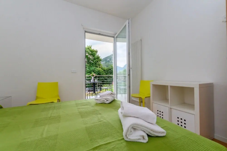 Torbole Relax, Pool & Balcony Apartment 2