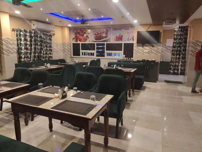 Hotel Jayadeep