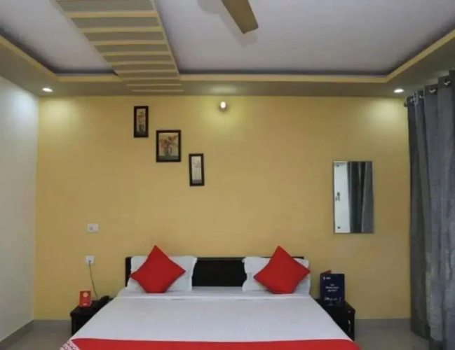 Hotel S K Palace
