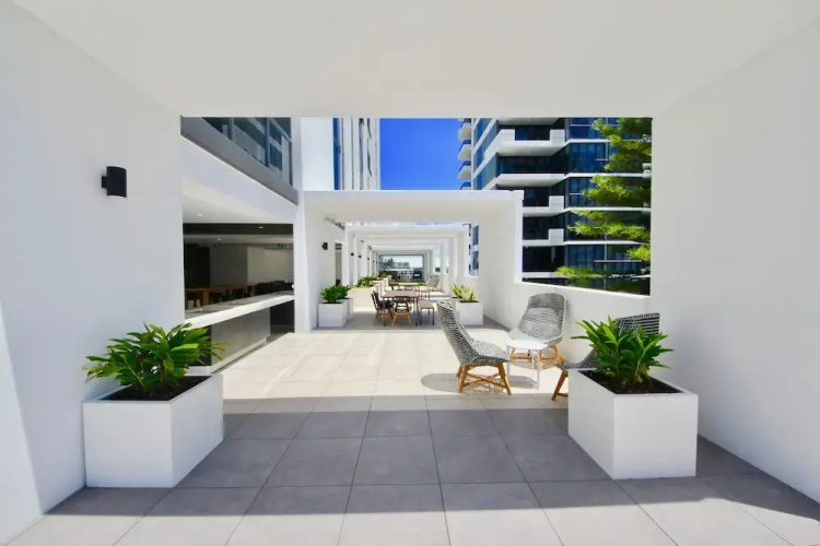 Qube Broadbeach 39