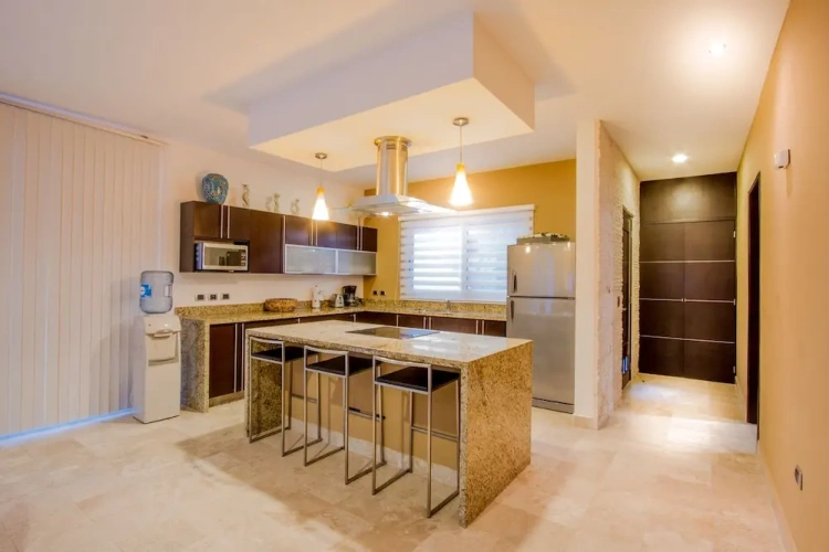 2 Bedrooms Luxury Apartment with view