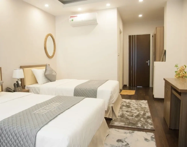 Deluxe Triple room with balcony and with city view