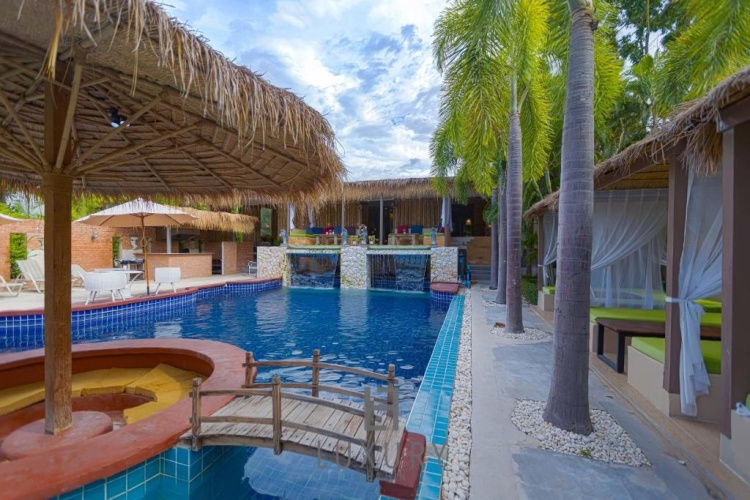 3 Bedrooms Villa