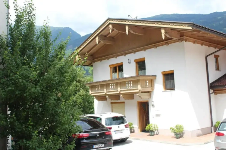 3 Bedrooms Double Apartment
