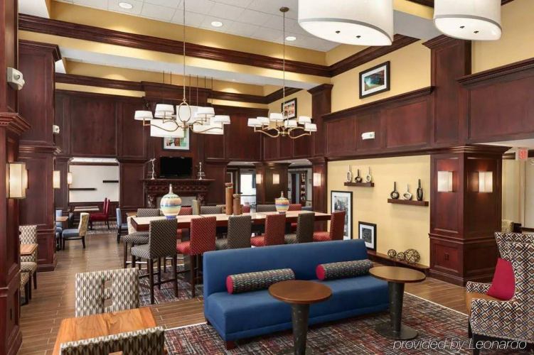Hampton Inn & Suites Cleveland-Beachwood photo 29
