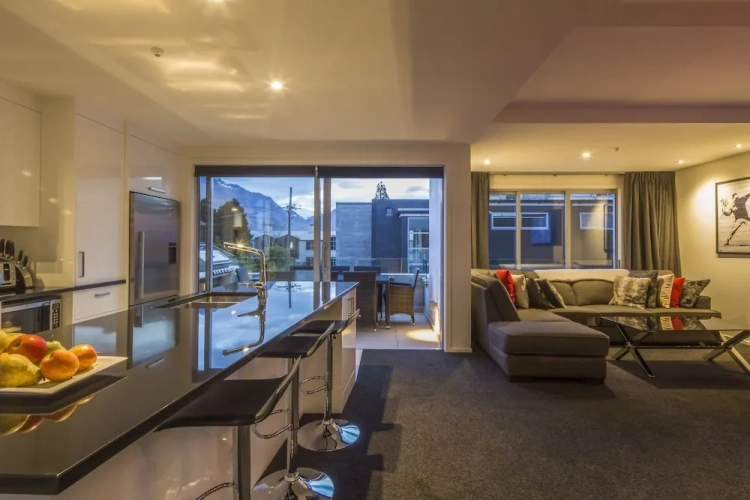 3 Bedrooms Apartment with balcony and with mountain view