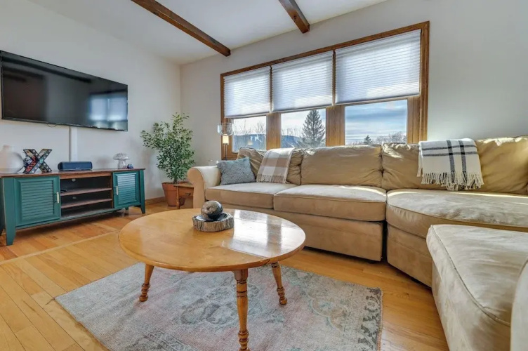 Vacation Rental Home ~ 2 Mi to Windham Mountain!