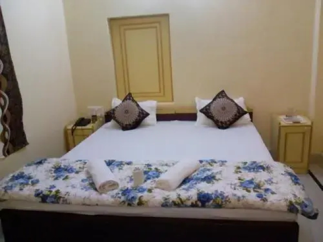 Hotel Himmat Niwas