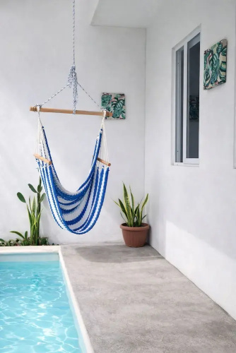 Modern Apartment w Private Pool
