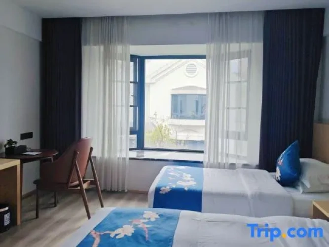 Twin Villa