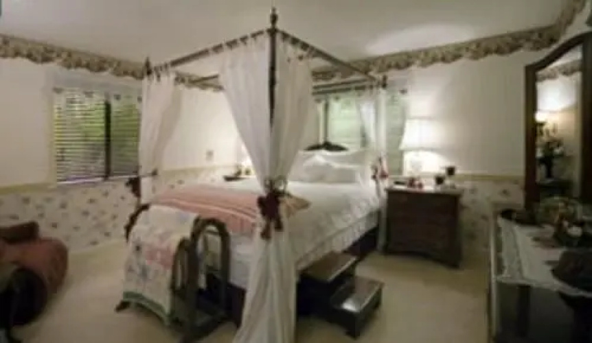 Acorn Bed And Breakfast at Mills River