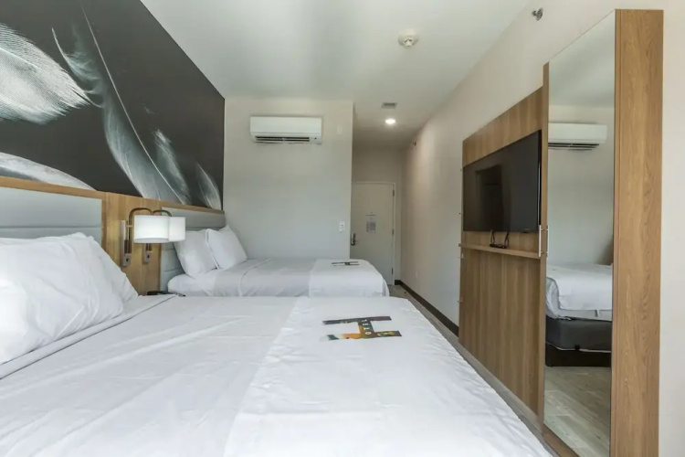 Hotel Ninety Five