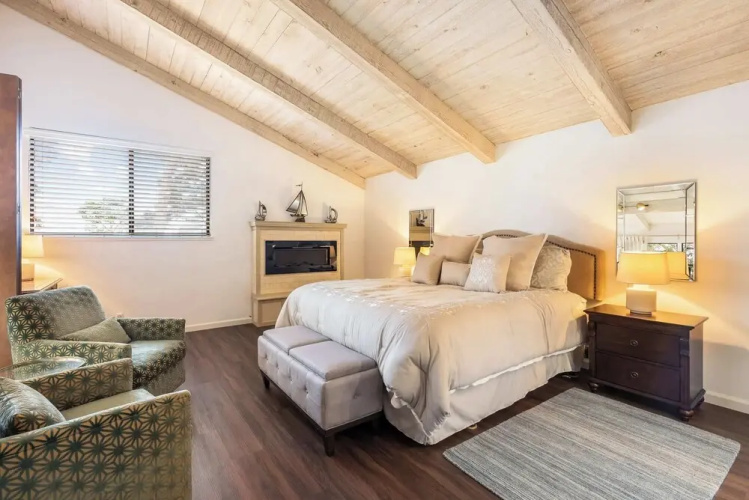 Heavenly Carmel Stay for 10!