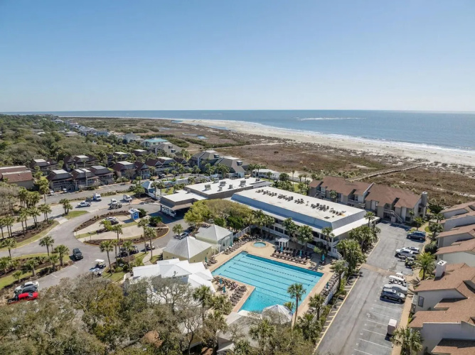 Studio Near Pools, Beach and Golf, With Complimentary Resort Pass