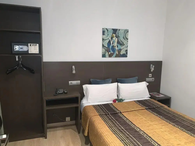 Ciudad Condal Hostal