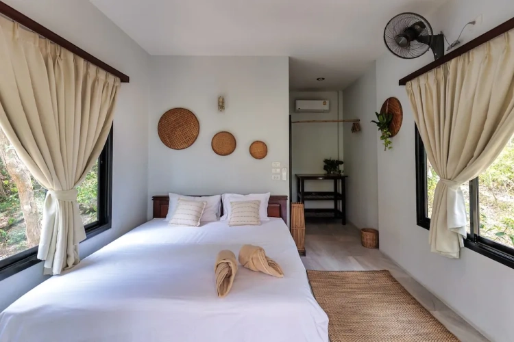 Deluxe Bungalow