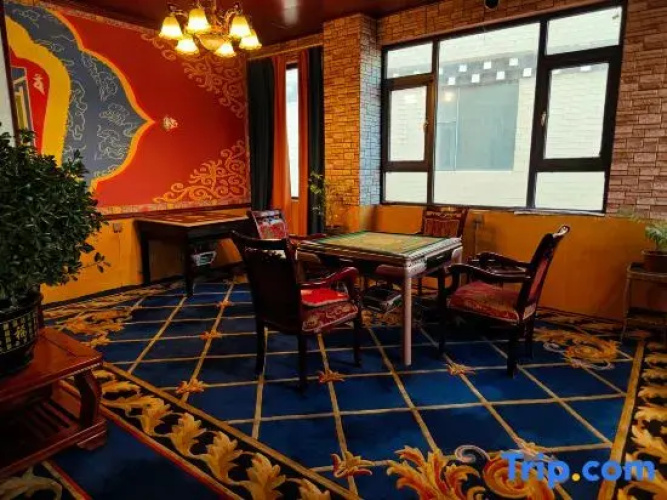 Luhuo Bulacon Hotel