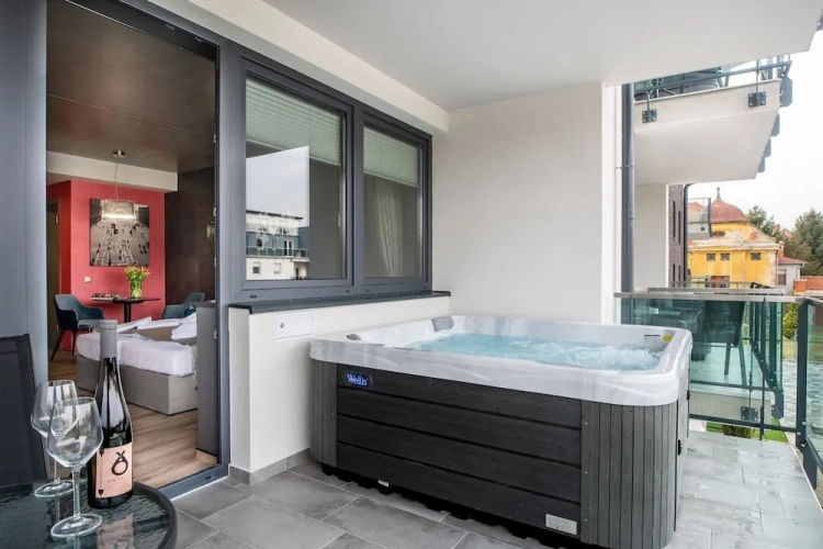 Superior Double room with balcony