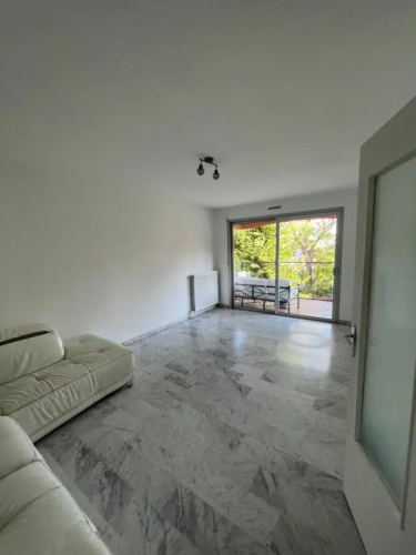 2 pièces avec terrasse en résidence privée